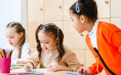 De l&rsquo;école à l&rsquo;entreprise : La révolution des formations en alternance qui bouleverse le marché du travail